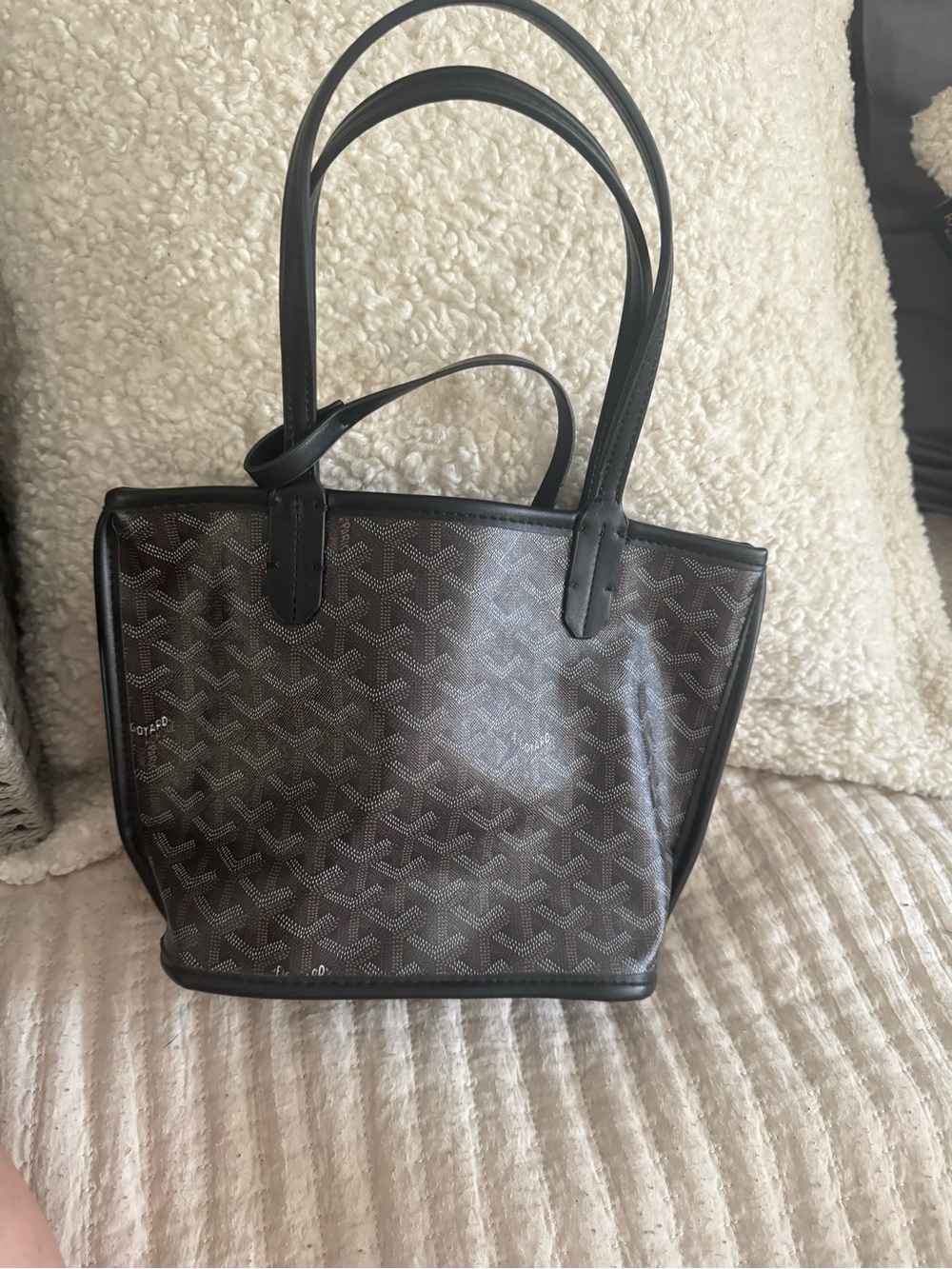 Designer-Style Black Patterned Tote Bag